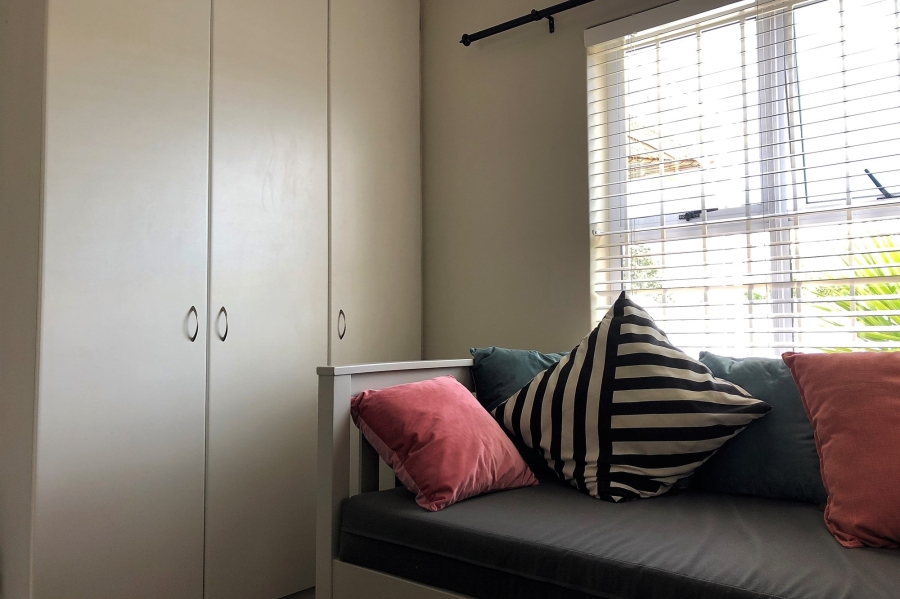 To Let 3 Bedroom Property for Rent in Sunningdale Western Cape
